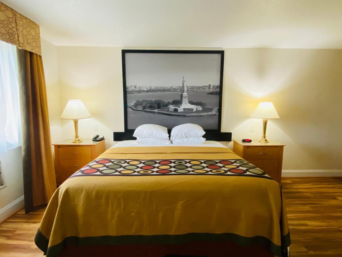 ซูเปอร์ 8 บาย วินด์แฮม แอนเดอร์สัน/เคลมสัน แอเรีย Motel ภายนอก รูปภาพ