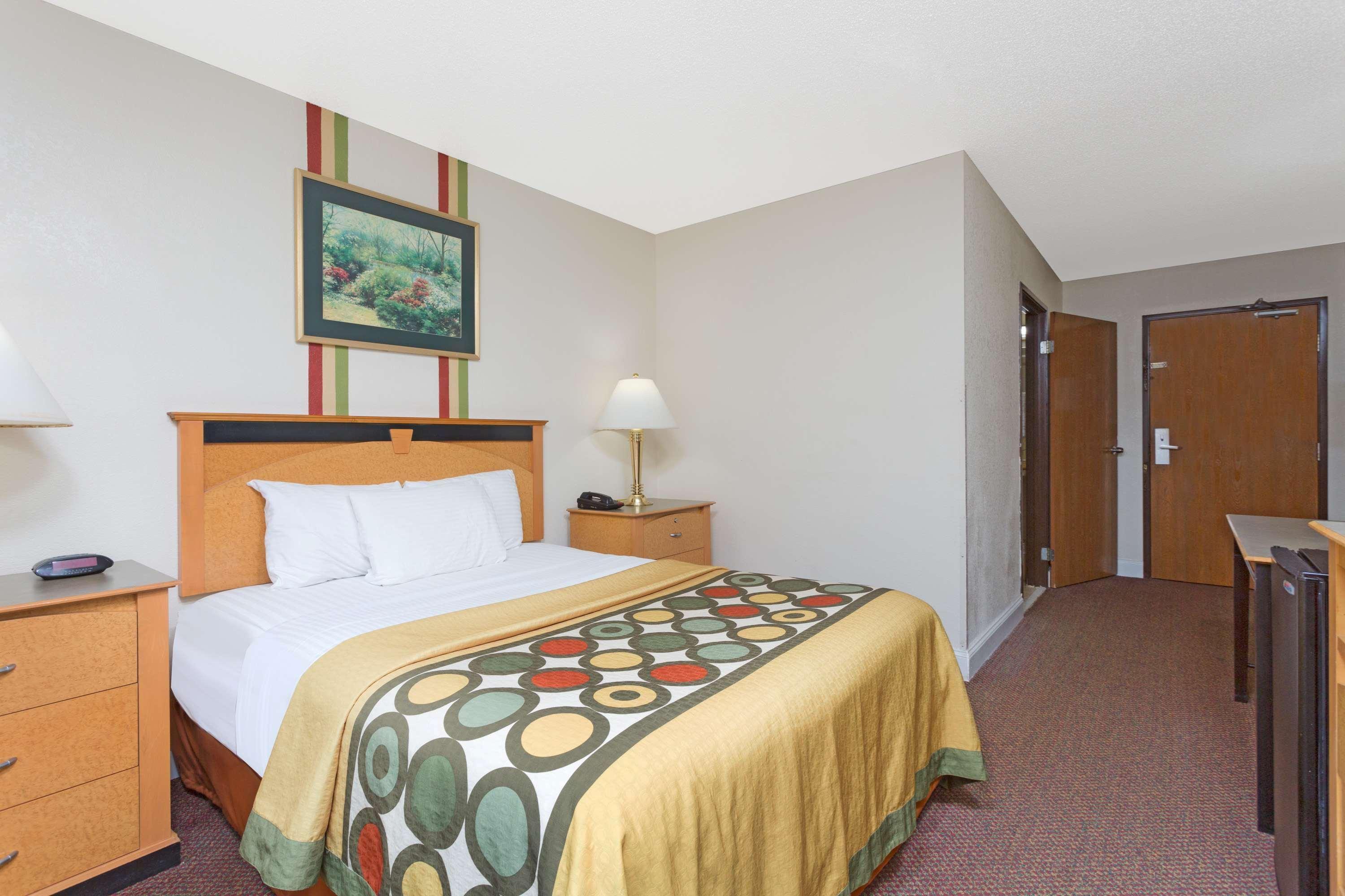 ซูเปอร์ 8 บาย วินด์แฮม แอนเดอร์สัน/เคลมสัน แอเรีย Motel ภายนอก รูปภาพ